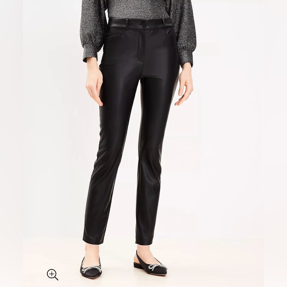 LOFT Sutton Skinny Pants in Faux Leather, Size 4